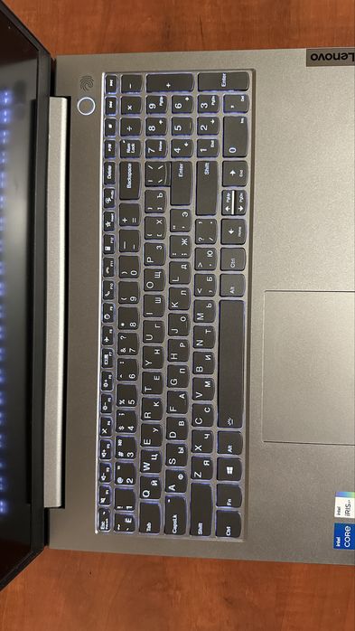 Продам ноутбук Lenovo