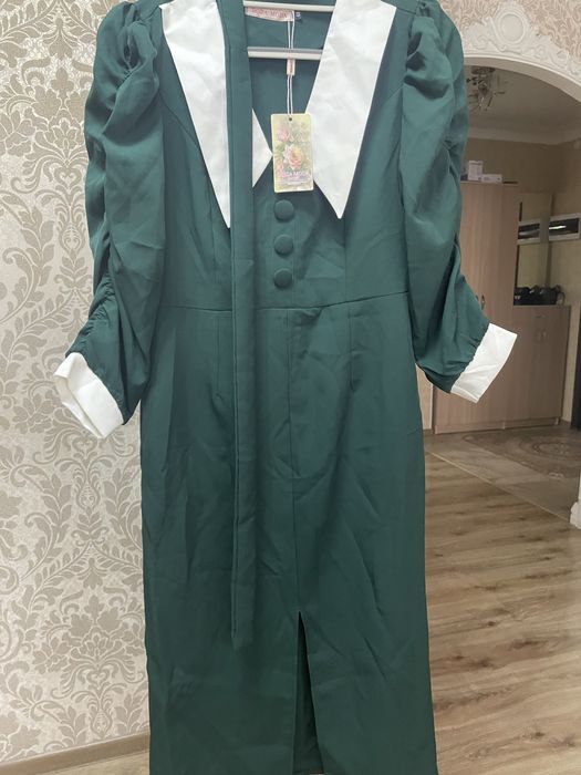 Продам платья новый