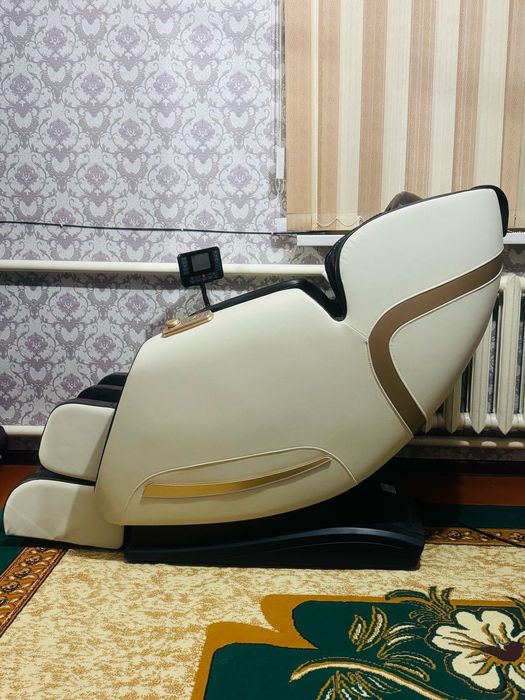 Массажёр почти новый