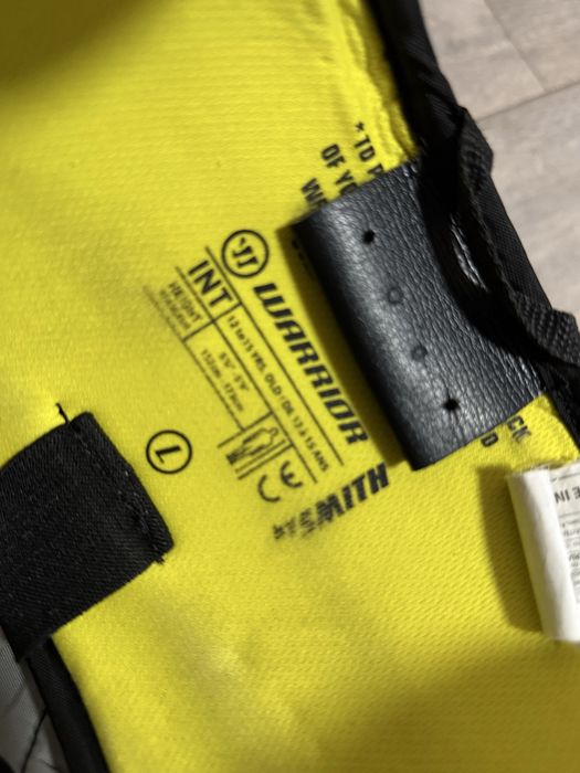 Наколенники для вратаря