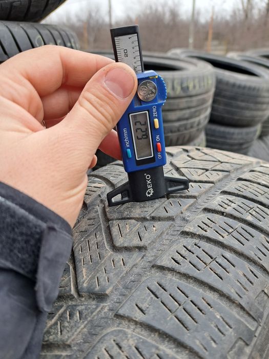 Anvelope de iarna 215-65r17 Pirelli
