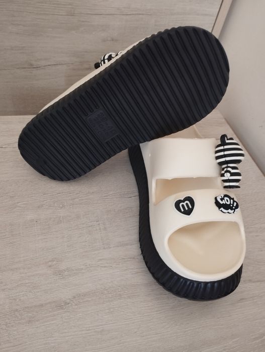 Продаются тапочки