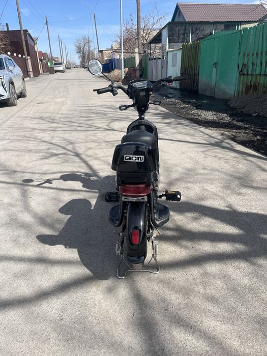 Срочно продаю Электроскутер