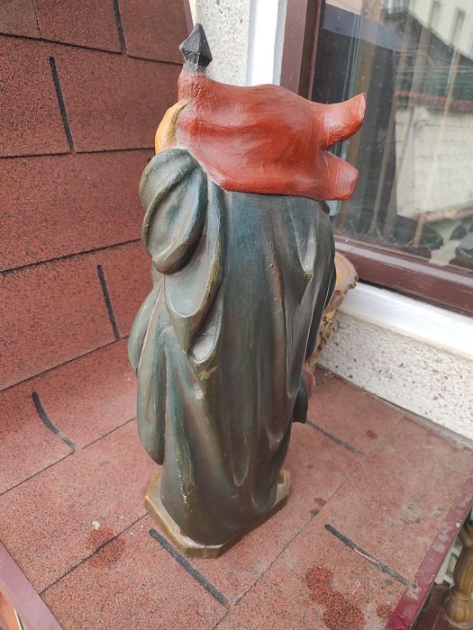 Vând statuie sculptata manual in lemn Sfântul Florian protectorul pompierilor