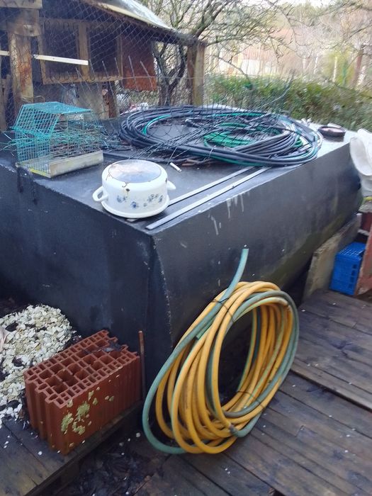 Продавам желязна цистерна  здрава без течиве