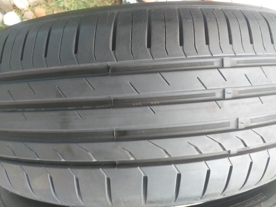 Гуми два броя 235/50/19
