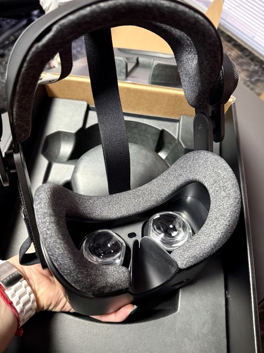 HP Reverb G2 4K gamenig Vr очила+ два джойстика