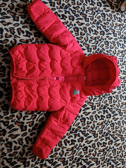 Продам куртку для девочки!