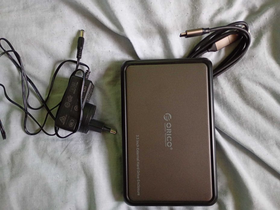 Външен твърд диск Seagate 7200 оборота с кутия