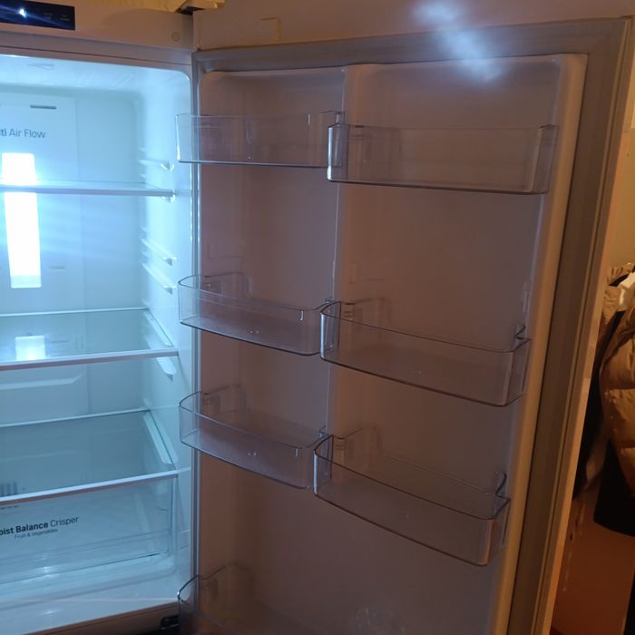 Большой холодильник