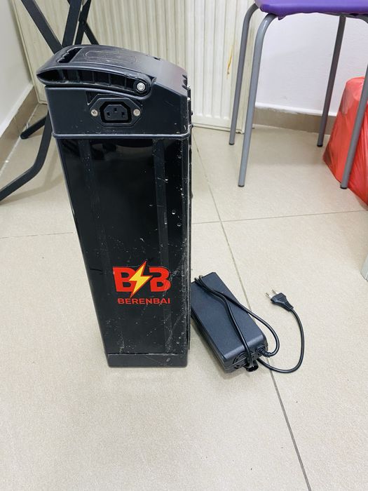 Продам литиевый аккумулятор BERENBAI 48V 32Ah с зарядным устройством.