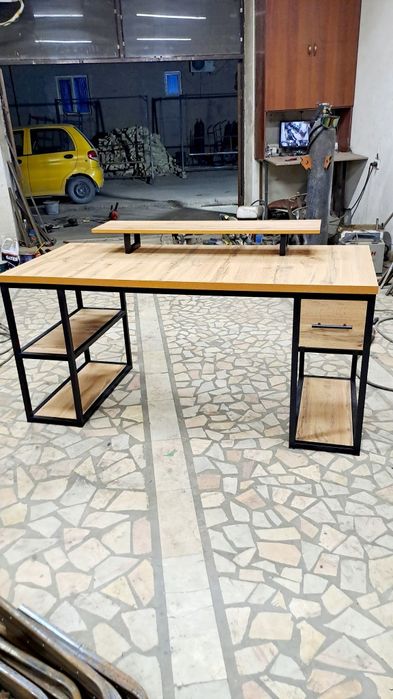 Loft stol direktor stol stellaj.Лофт стол директор стол стеллаж хийиек