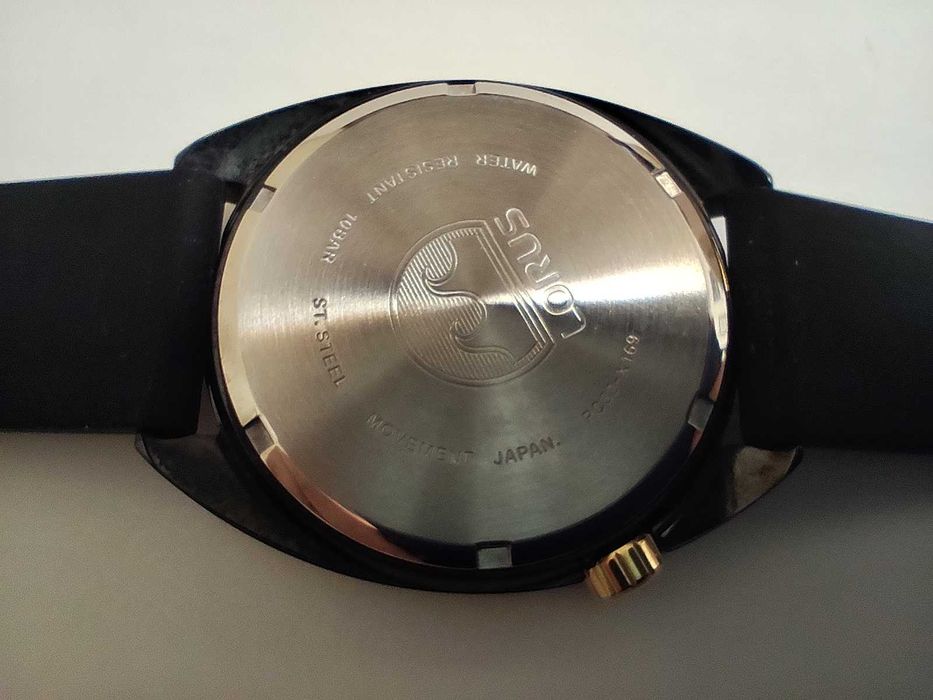 Часовник Lorus RH927LX9