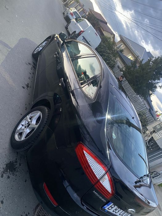 Vand Ford Mondeo an 2008 2.0 benzină