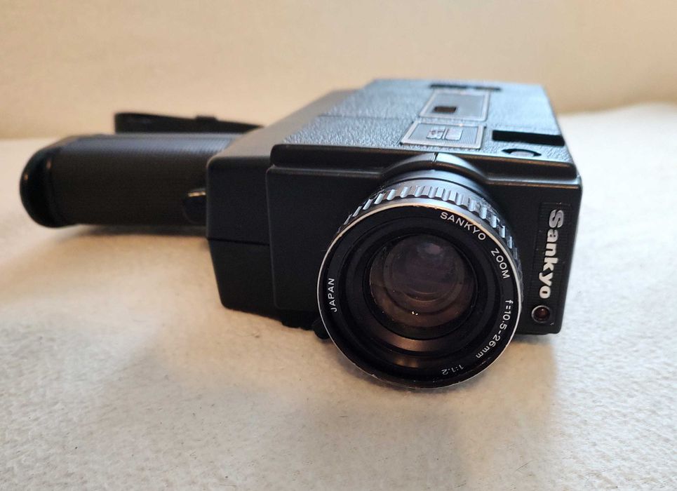 Camera video film 8 mm Sankyo Sound XL-25S din 1975 Japonia colectie