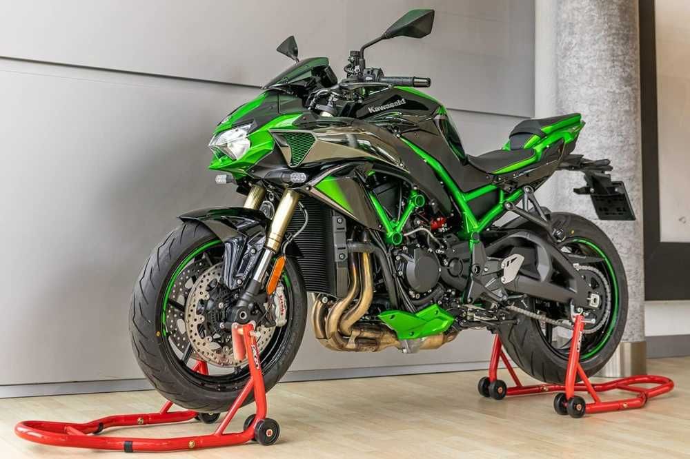 Универсален комплект Предна и Задна стойка за Мотор - 2 броя.