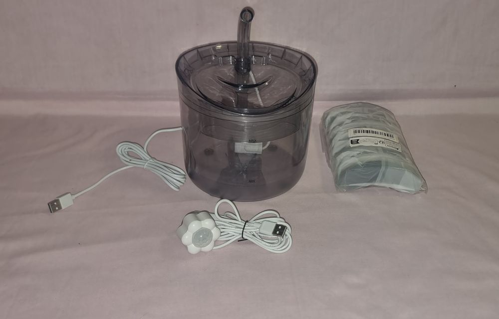 Fantana pentru animale 1.8L, cu senzor