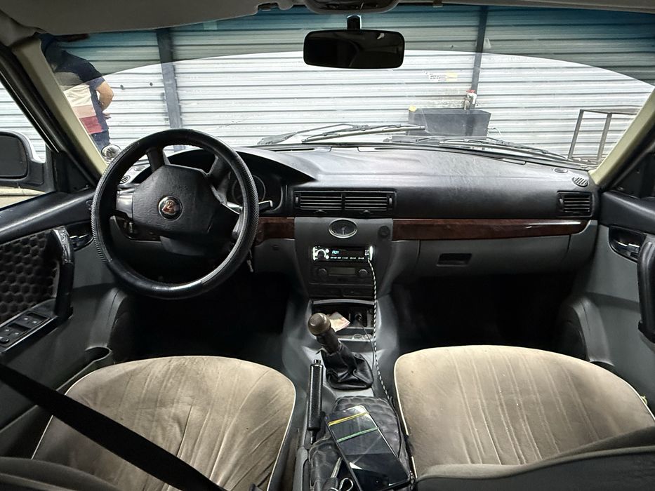 Sotiladi Volga 3102 Akula