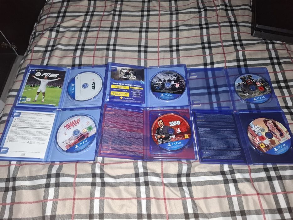 PlayStation 4/Ps4 Slim 528gb cu 6 jocuri si volan cu pedale