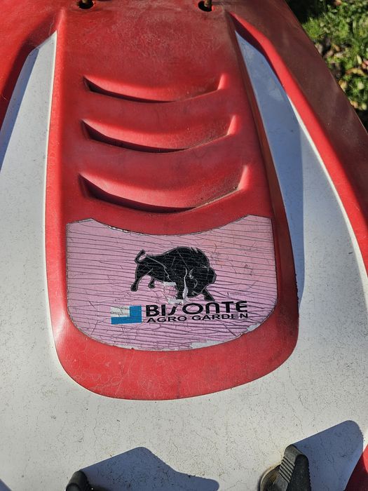 Vând motocultor Bisonte BTA-12SDE
