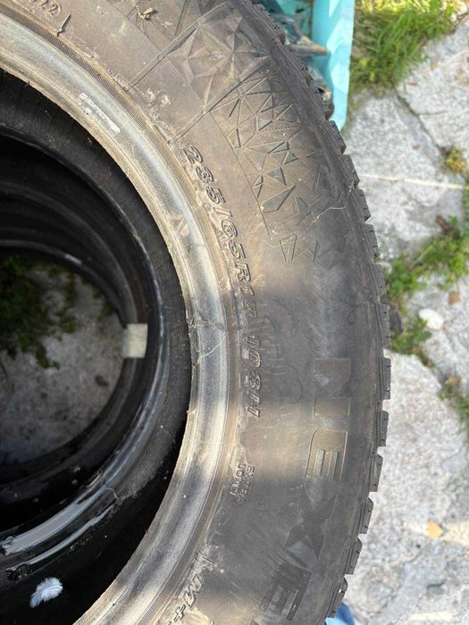 Зимни гуми NEXEN 235 65 17 дот 22г