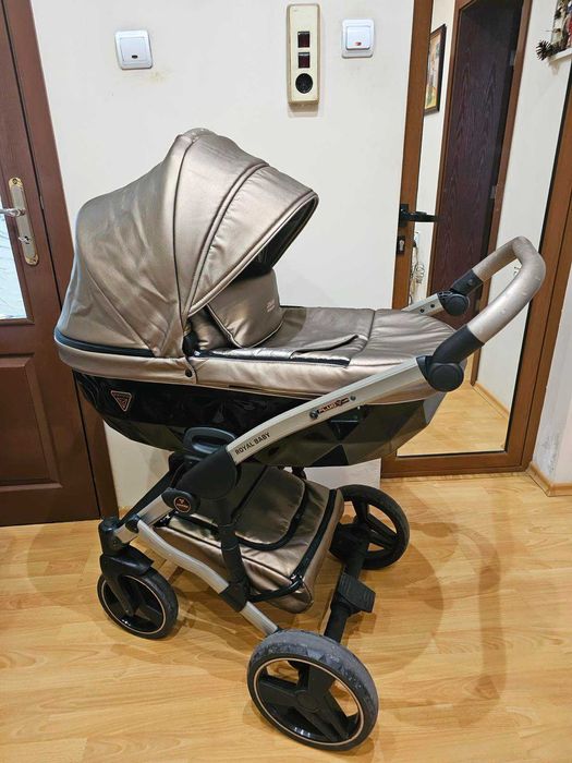 Бебешка количка Junama Fluo 3в1 комплект