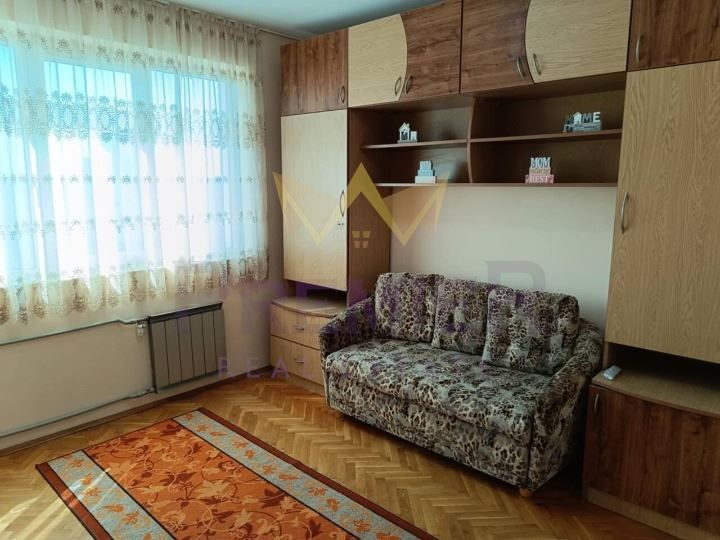 Дава се под наем Тристаен апартамент в Варна, Възраждане 1 - 90 кв.м за 612 € - Снимка #7
