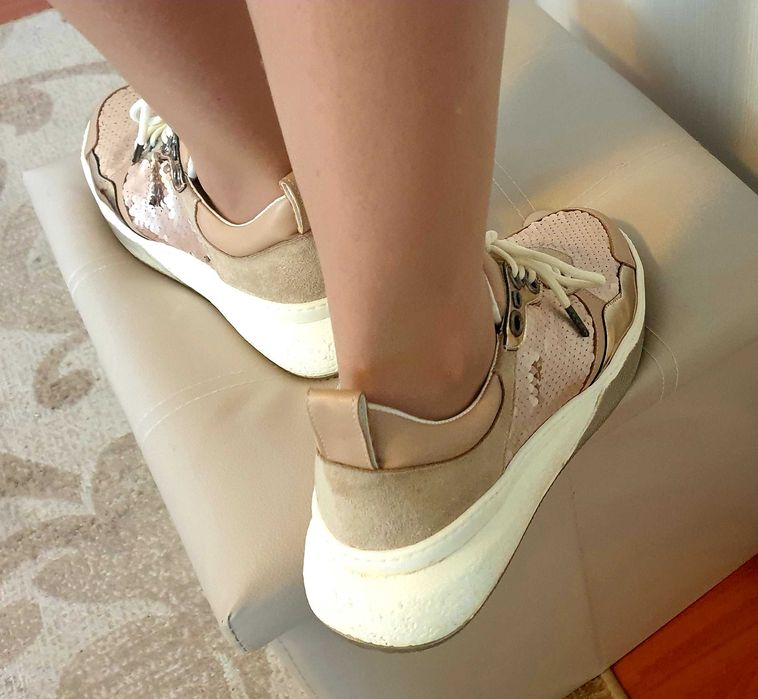 Adidas OTTER model deosebit cu paiete reversibile