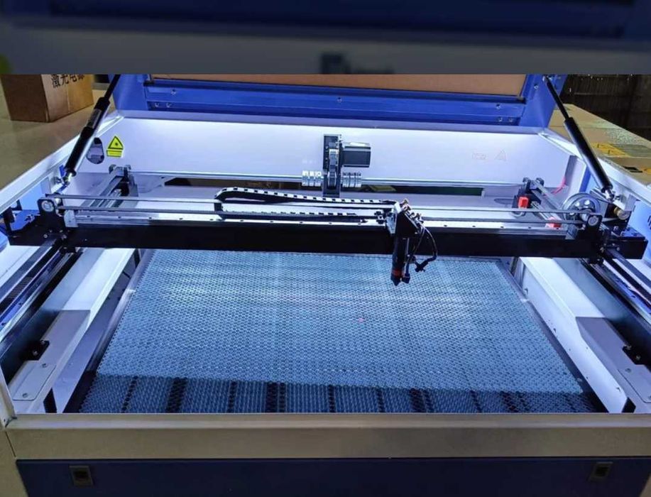 Service: reparatii modernizari intretinere CNC masini comanda numerica