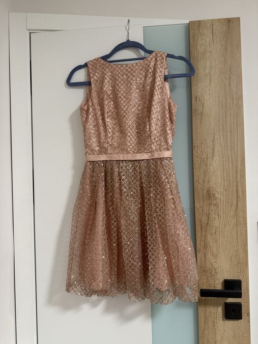 Официална блестяща къса кукленска рокля ХС