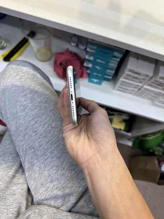Iphone 11 64gb 75%