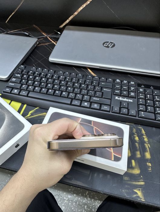 Iphone 16 pro max desert