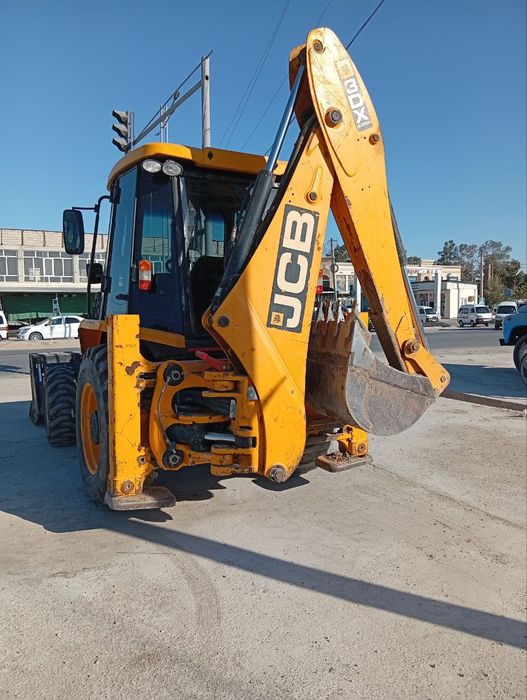 JSB ekskavator pogruzchik
