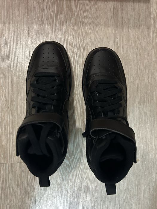 Обувки nike court brough mid