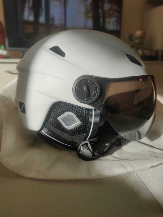 Каска с визьор за ски и сноуборд,  размер 55-56см.