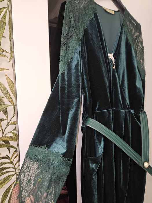 Бархатное платье