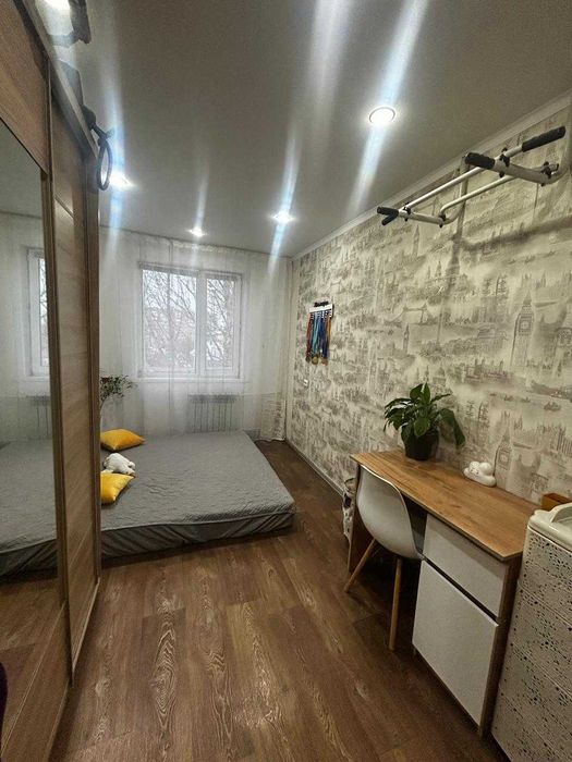 Продается  2 комн кв р-н Детская больница