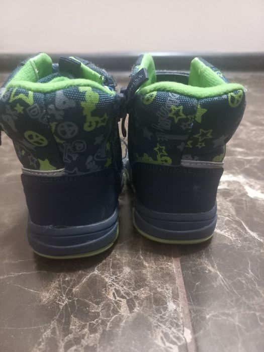 Зимни боти размер 19