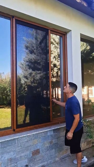 Плисе комарници: Квинтeсенцията на модерната защита