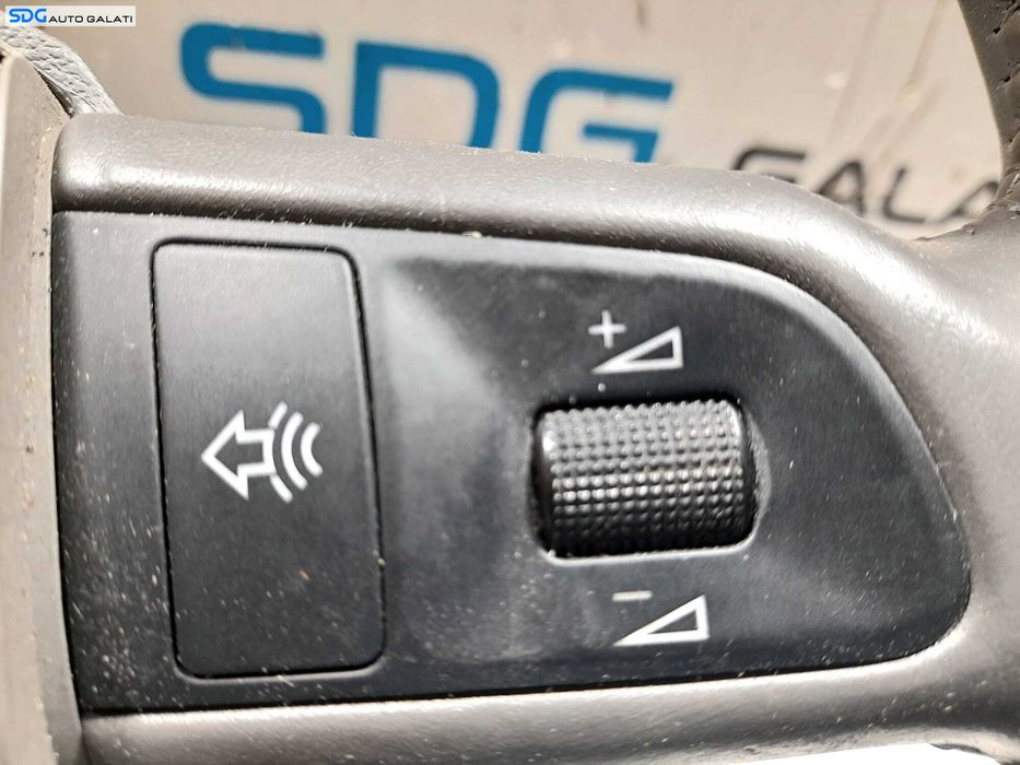 Volan Piele 4 Spite cu Comenzi Audi A6 C6 2004 - 2011 Cod 4F0419091AH [N0399]