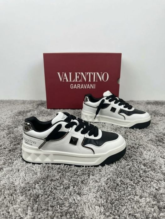 Adidasi Valentino Garavani One Stud - Full Box