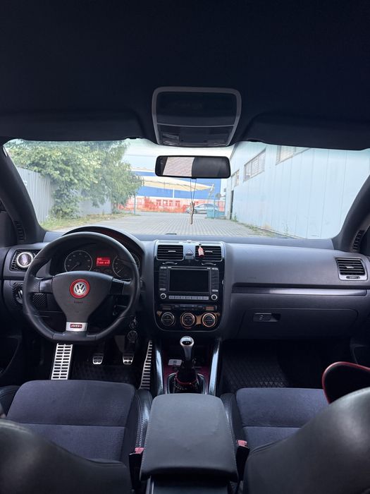 Se vinde Golf 5