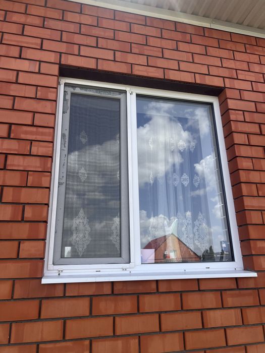 Продам пластиковое окно