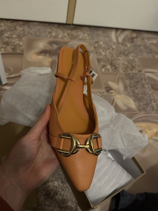 Сандали, Босоножки Zara