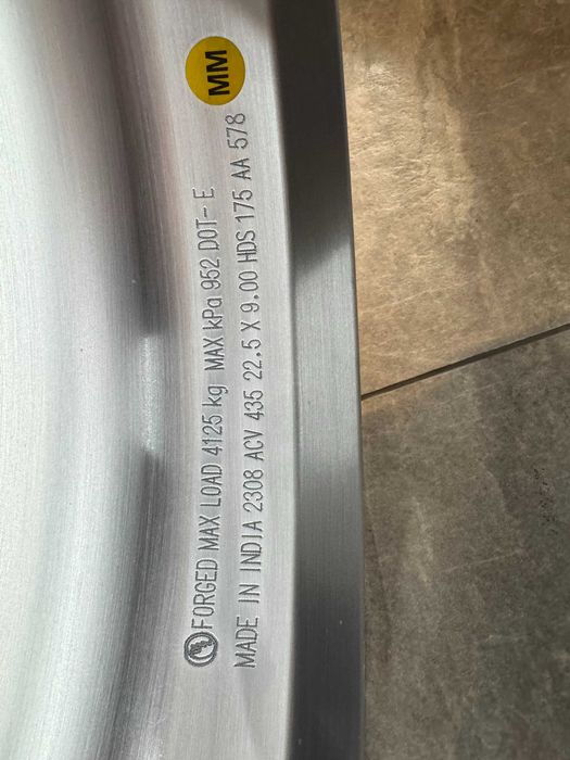 Janta Aluminiu Cap Tractor 9.00x22.5 XLITE ET+153 BRUSHED 26MM