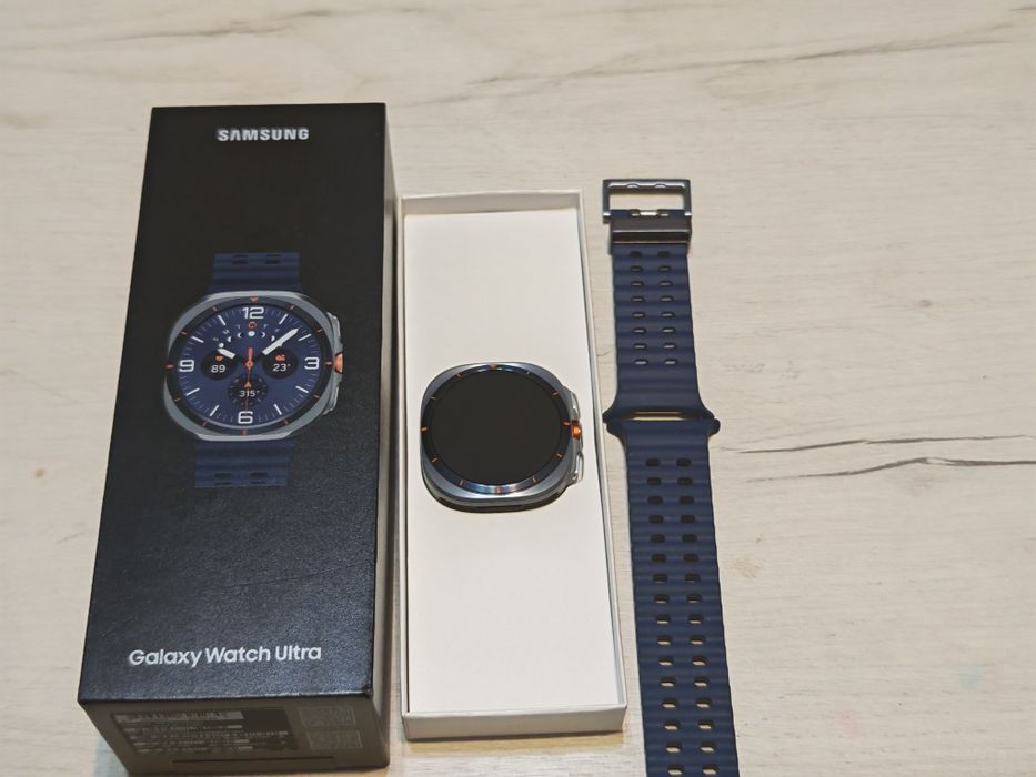 Като нов Samsung Galaxy Watch Ultra 2025 Гаранция
