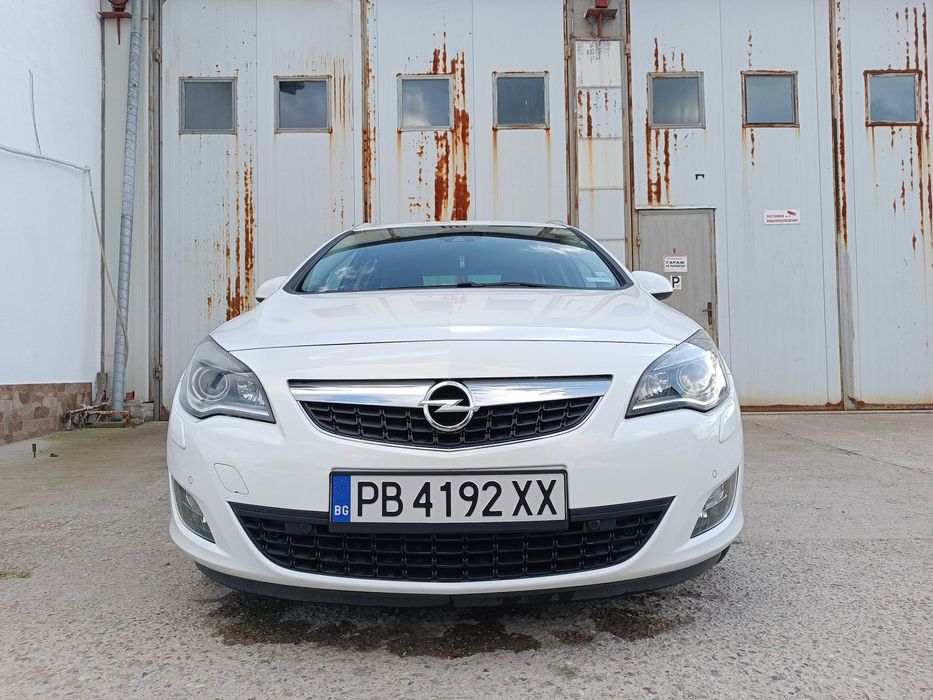 Opel Astra 2.0 CDTI / AUTOMATIC