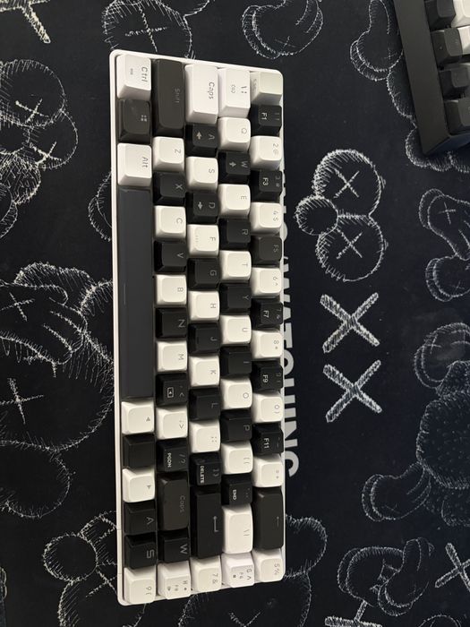 Бежична механична клавиатура