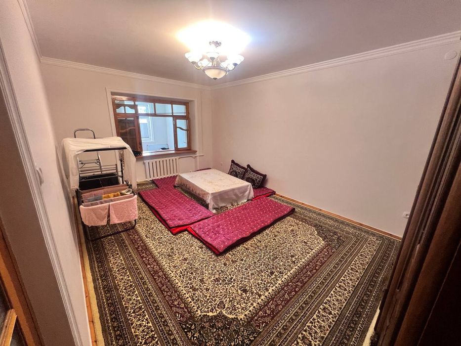 Chilonzor 16 kv 3xonali kvartira  sotiladi