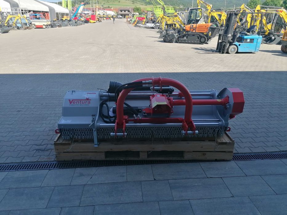 Tocator resturi vegetale VENTURA URAL 200